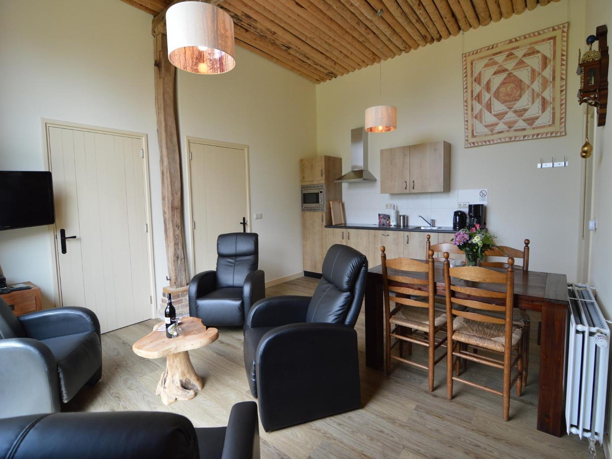 Quaint Farmhouse In Geesteren With Meadow View Exteriör bild